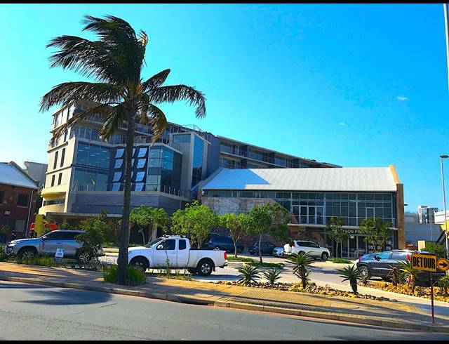 486M² OFFICE TO LET IN POINT WATERFRONT